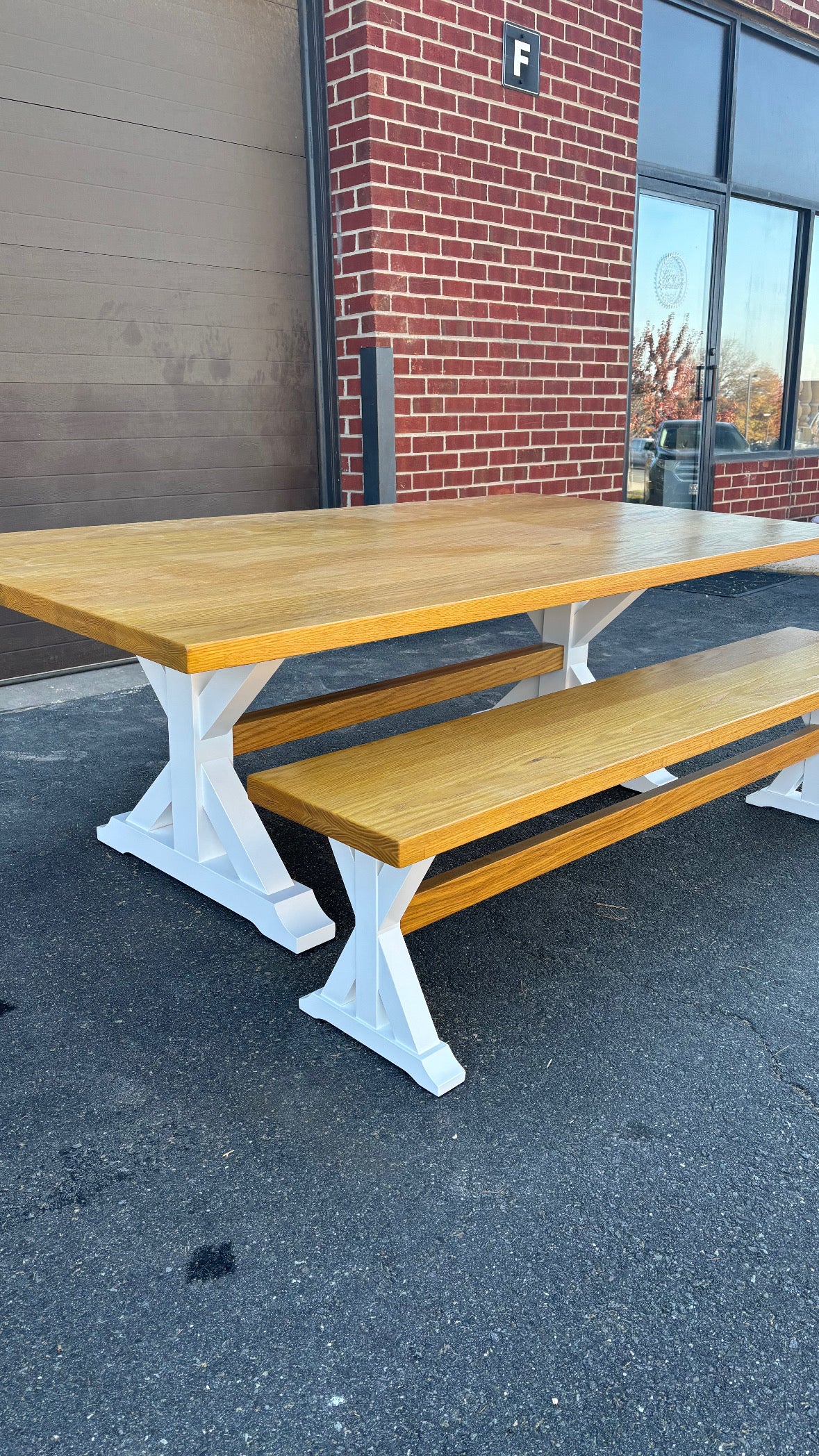 The Bennett Farm Table